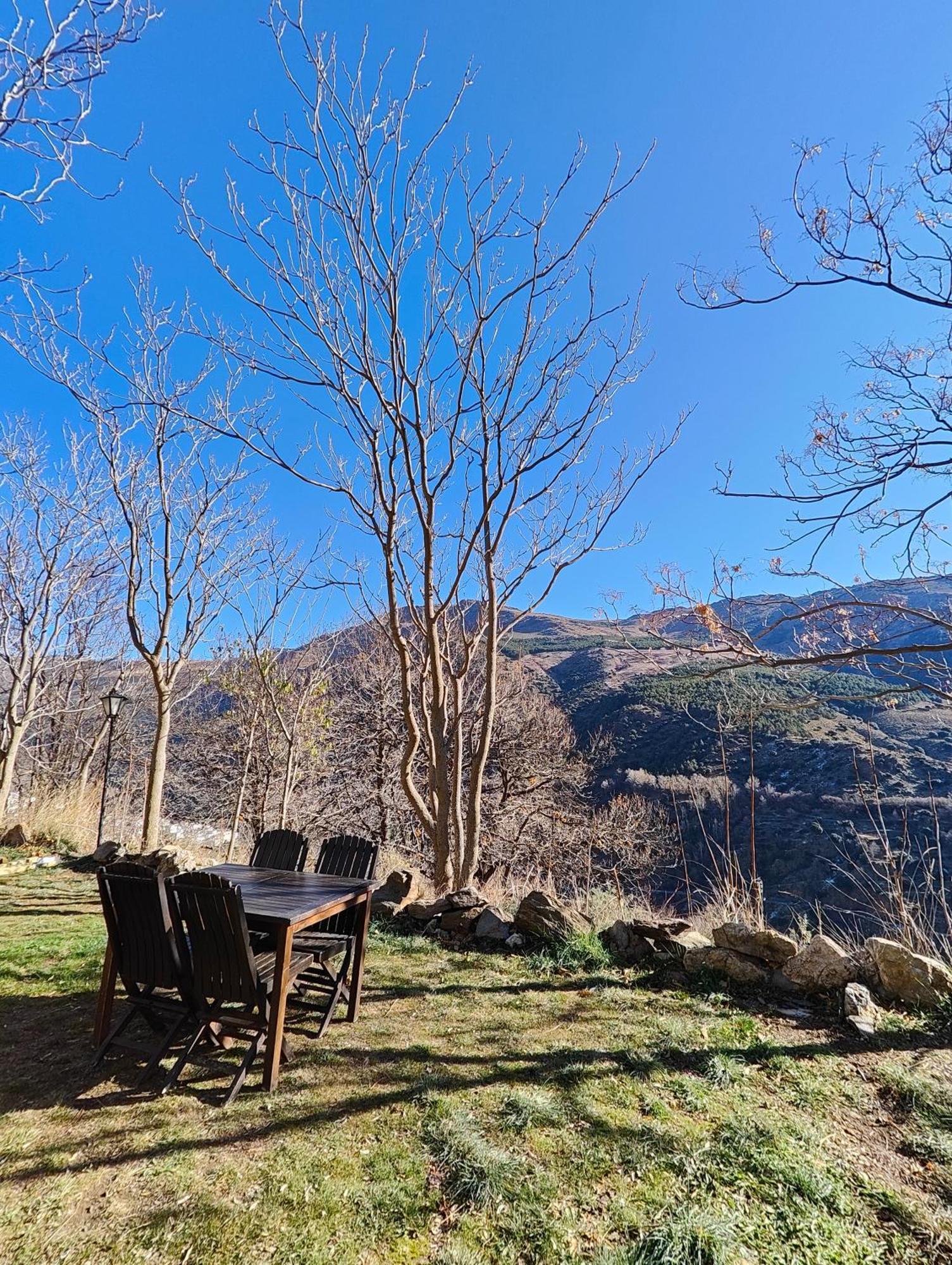 Camping Trevelez Exterior photo